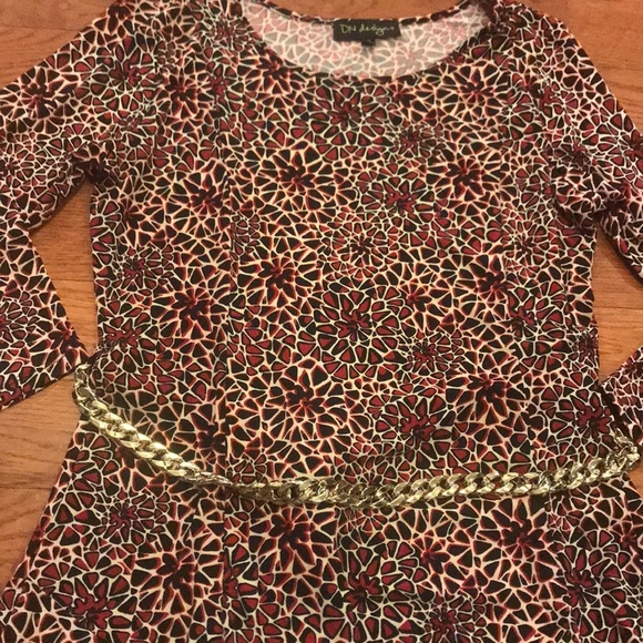 Dn design flare dress with chain belt - Picture 2 of 5